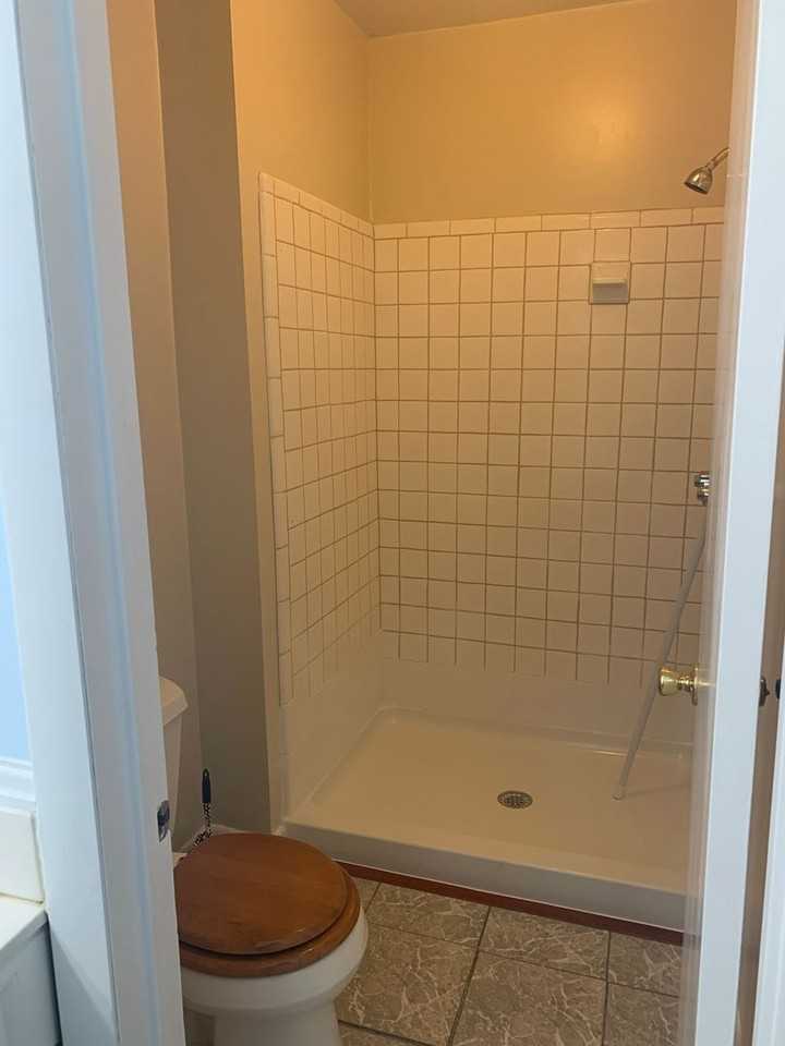 2509 Patriot Way Unit D - Photo 3 of 10