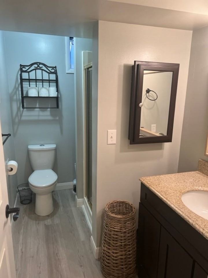 944 Simoron Dr - Photo 5 of 12