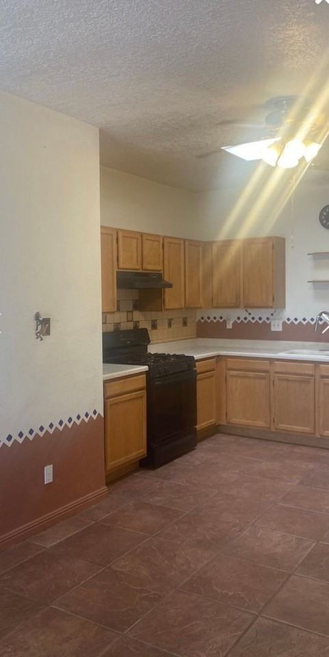 4912 Black Dr Nw - Photo 3 of 6