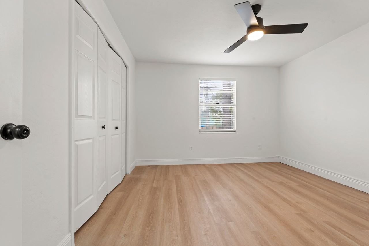 2 Bedroom/1 Bathroom Move - Photo 5 of 25