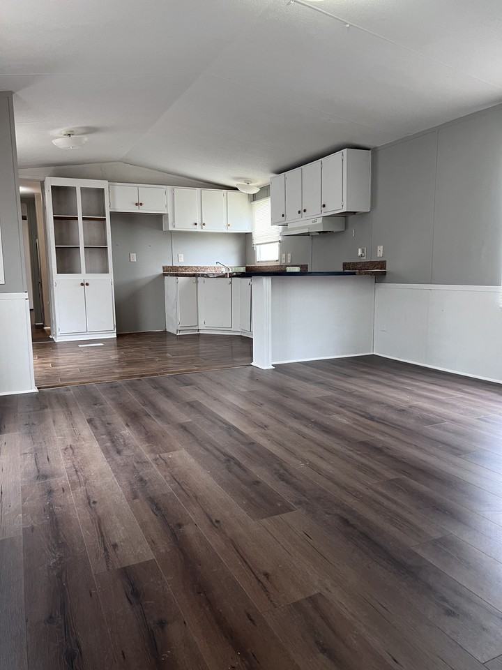 94 Boardwalk Circle - Photo 2 of 18