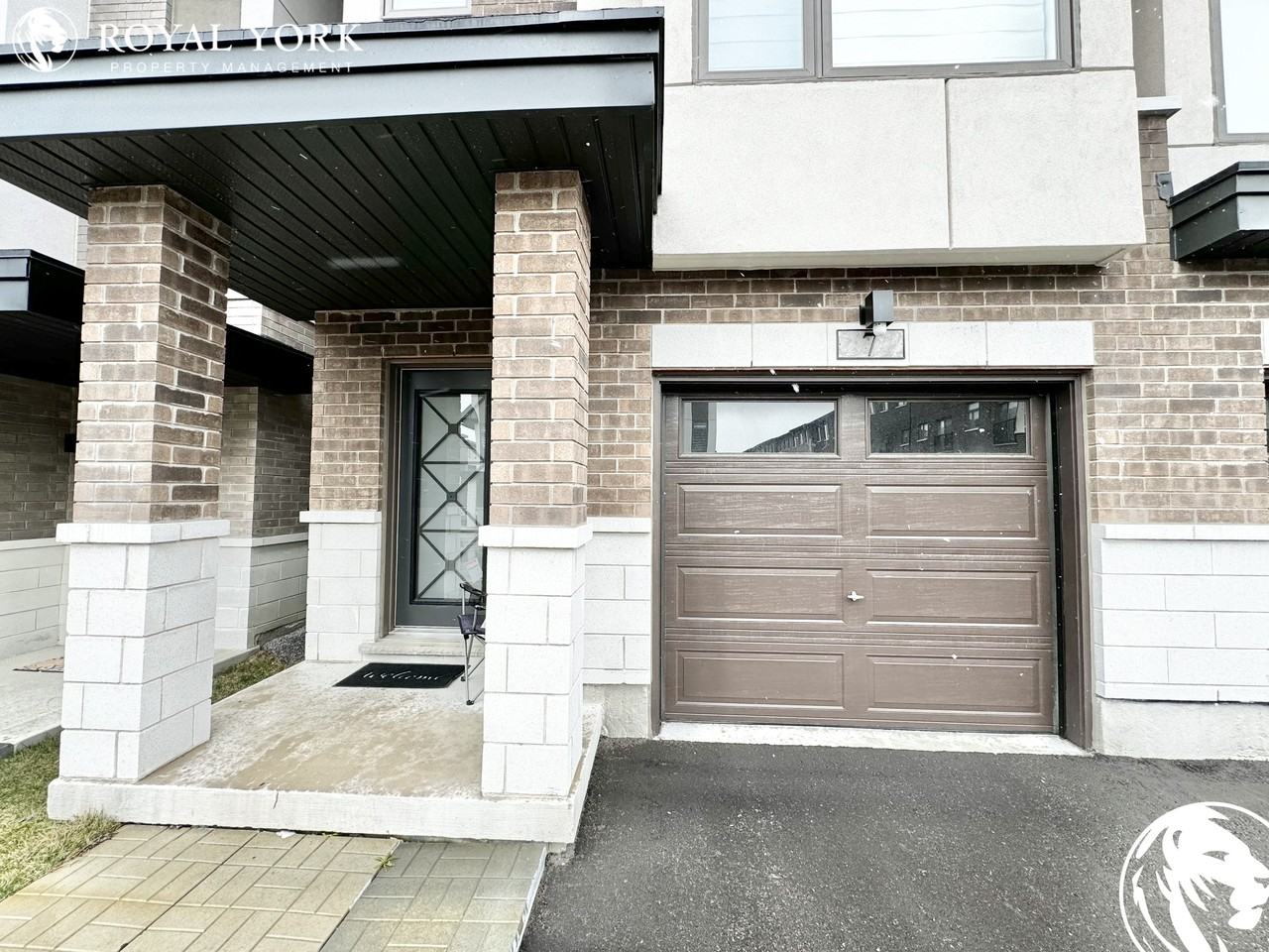 7-250 Finch Avenue, Pickering, Ontario L1V 0G6 - Photo 2 of 22