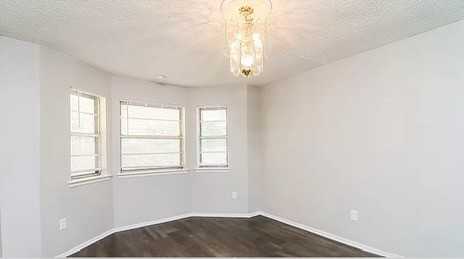 2000 Sexton Dr - Photo 2 of 12