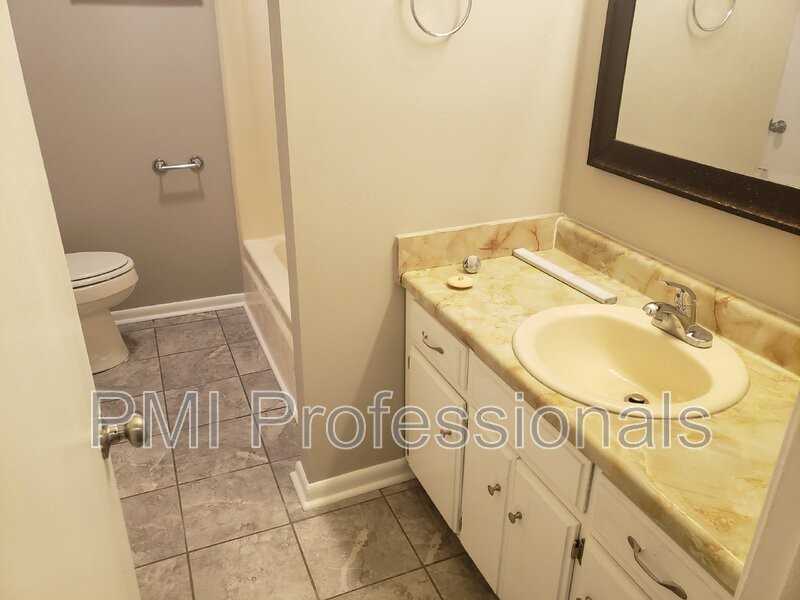 736 E Northfield Blvd #7 - Photo 7 of 7