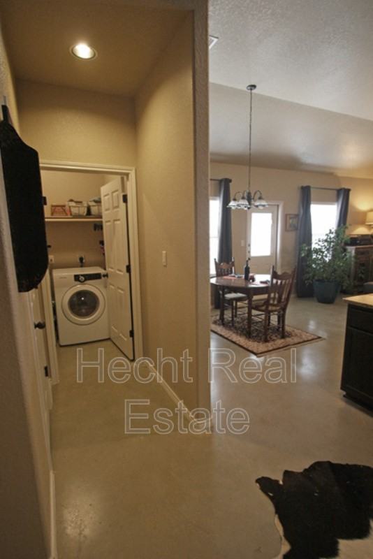 151 Joanne Cv - Photo 6 of 16