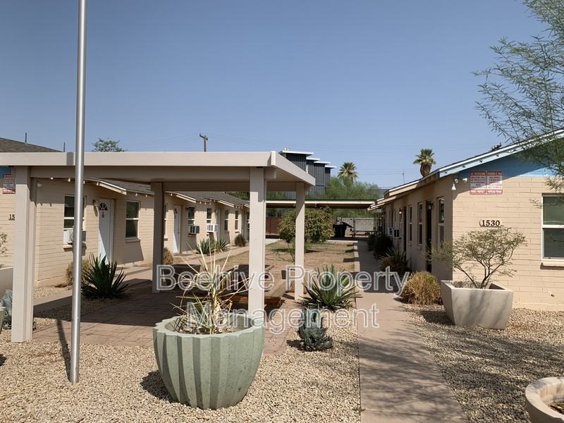 1534 W Fillmore St #A - Photo 2 of 9