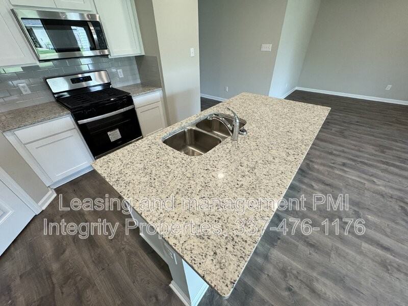 121 Romain Picard Dr - Photo 3 of 20