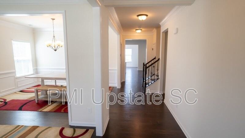 1351 Yellow Springs Dr - Photo 3 of 34