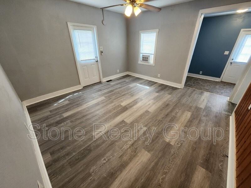 427 3rd Avenue #2 - Photo 3 of 16