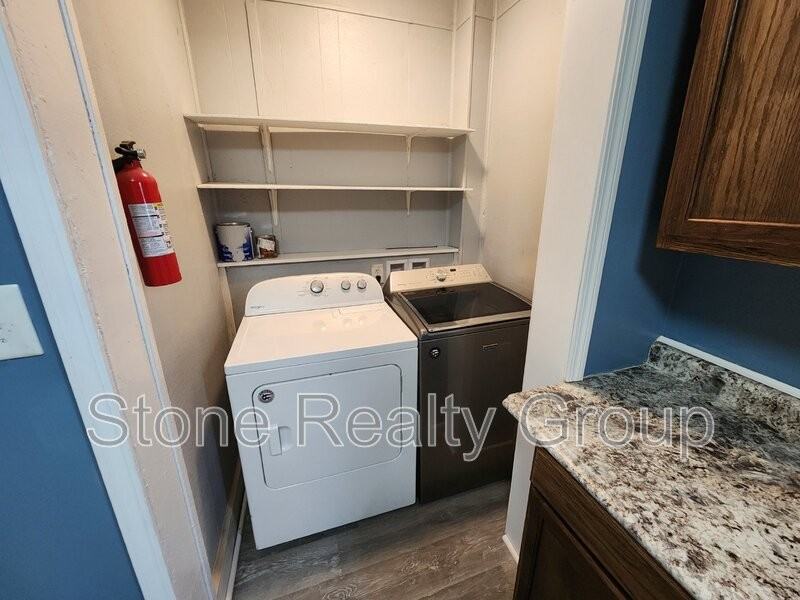 427 3rd Avenue #2 - Photo 6 of 16