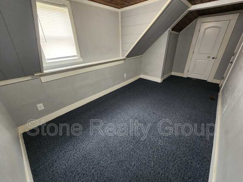 427 3rd Avenue #2 - Photo 7 of 16