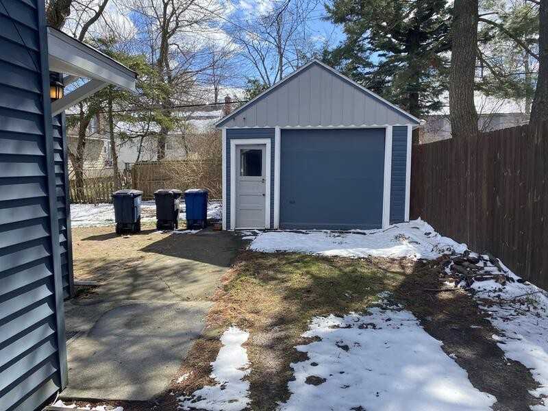 601 W Hoover Ave - Photo 2 of 28