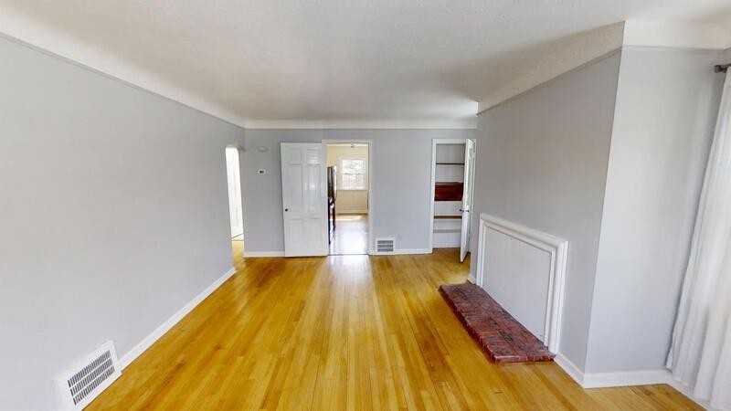 601 W Hoover Ave - Photo 5 of 28