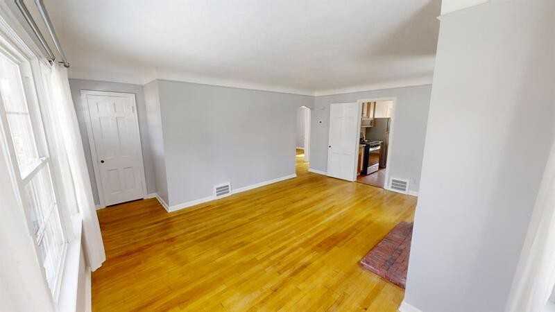 601 W Hoover Ave - Photo 6 of 28