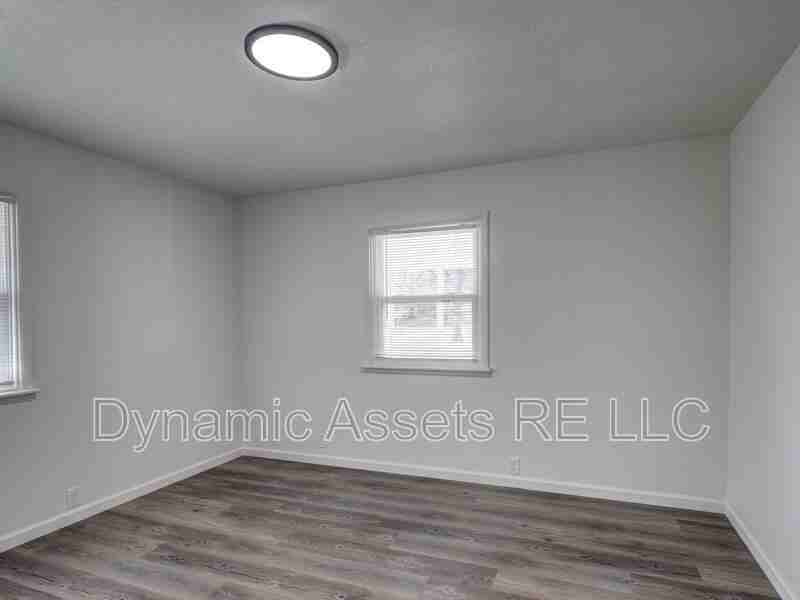 1902 N Joplin St - Photo 6 of 34