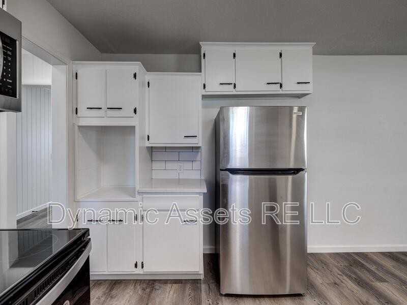 1902 N Joplin St - Photo 3 of 34