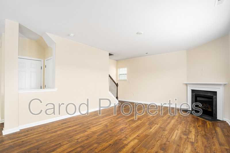 5015 Concho Rd - Photo 7 of 32