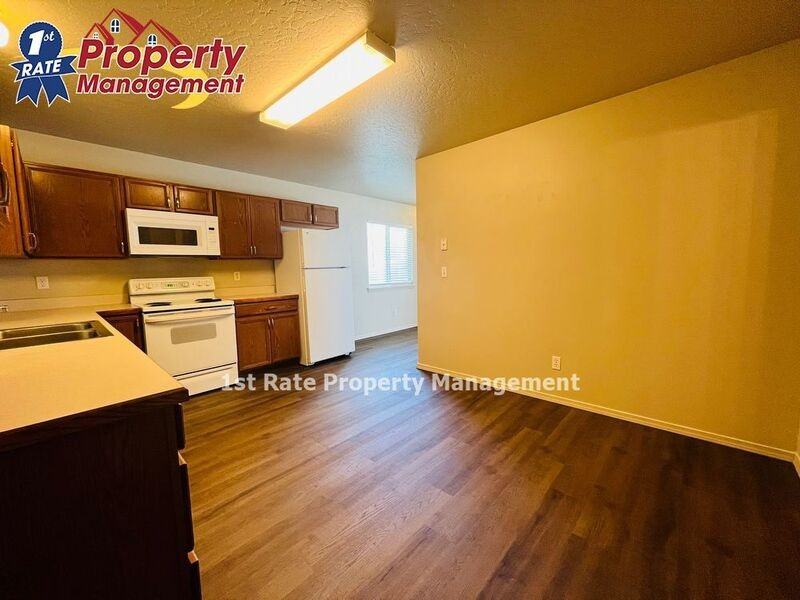 16025 N 19th St #104 - Photo 5 of 24