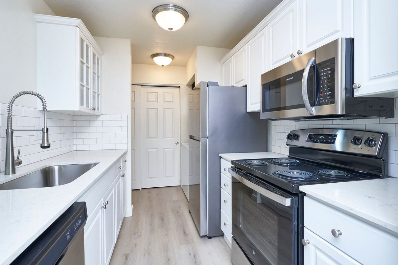 Houghton Court Apartments 6719 106th Ave Ne, Kirkland, WA 98033 Zumper