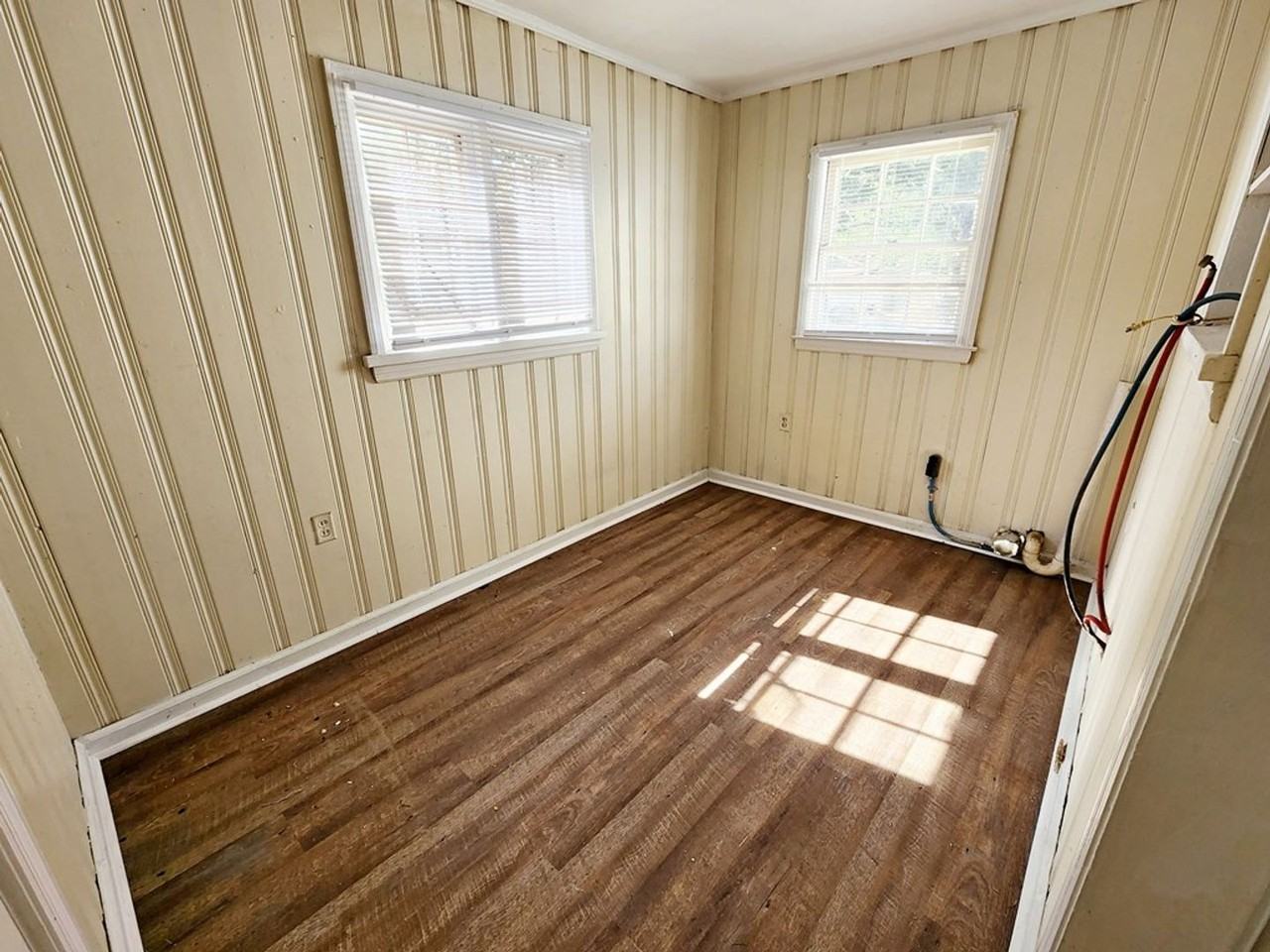 1200 W Lincoln Ave - Photo 7 of 13