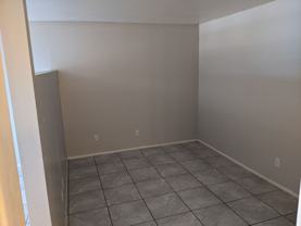 Las Palmas Apartments - Photo 1 of 1