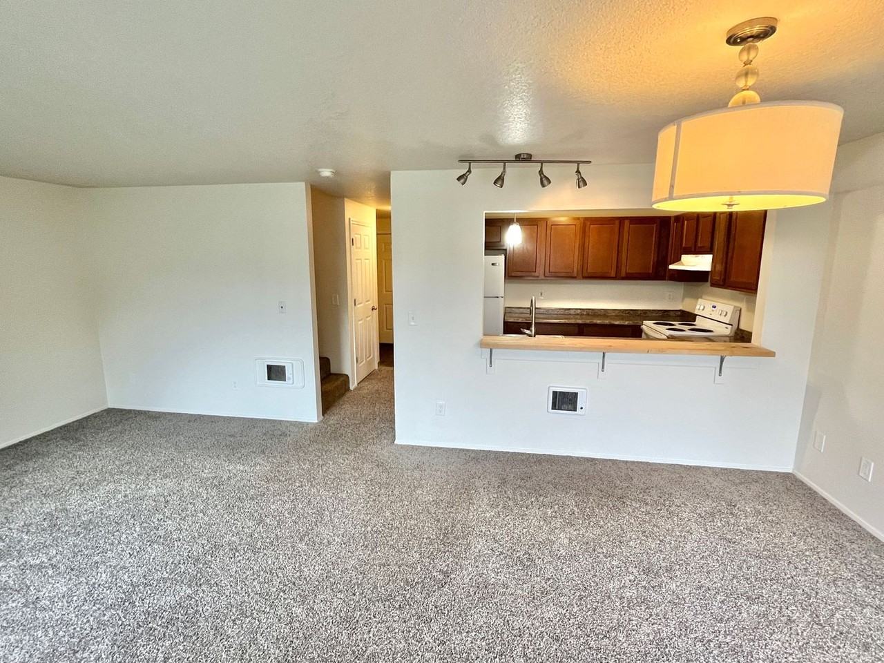 18825 Sw Mayjohn Ct - Photo 4 of 21