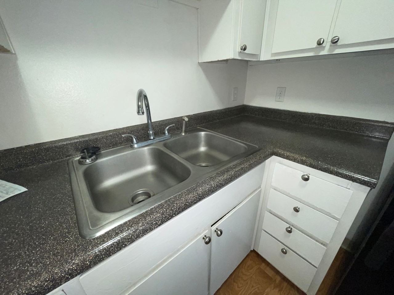 The Cedars Apartments - Photo 5 of 17