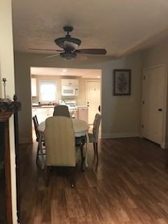 421 Sweetbriar St - Photo 4 of 16