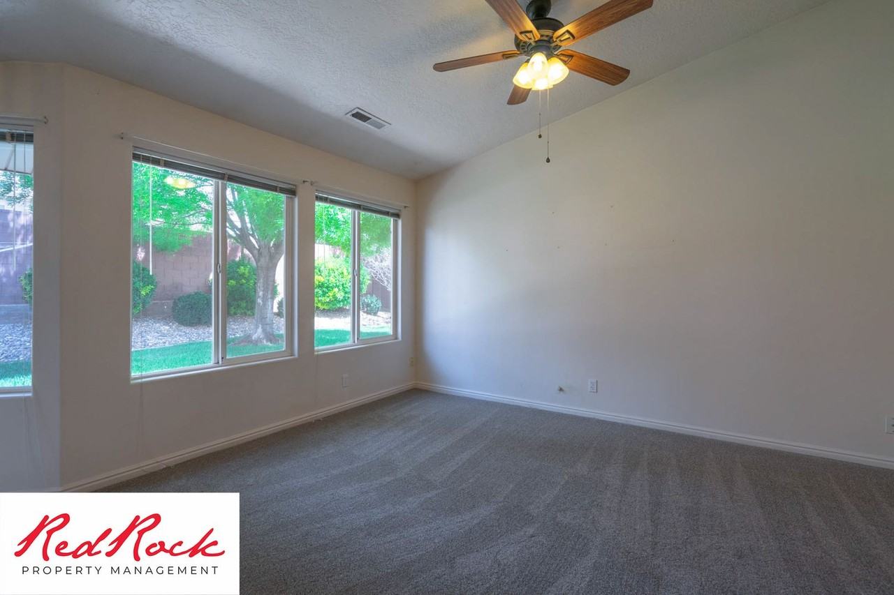 327 East 60 South - Photo 7 of 34