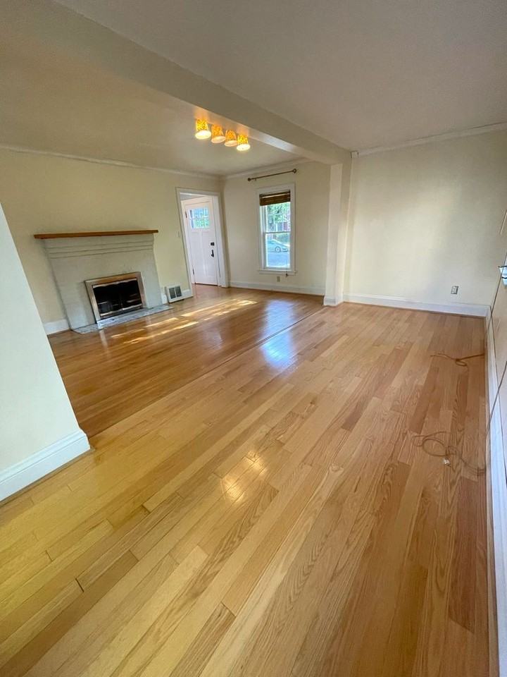 1404 E Park Pl - Photo 6 of 24