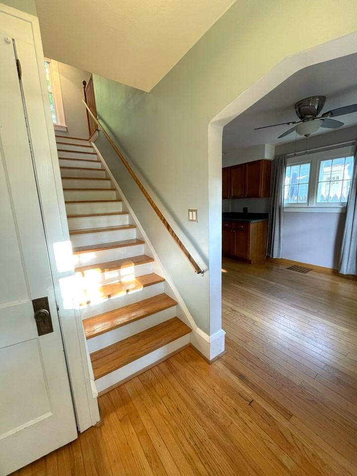 1404 E Park Pl - Photo 7 of 24