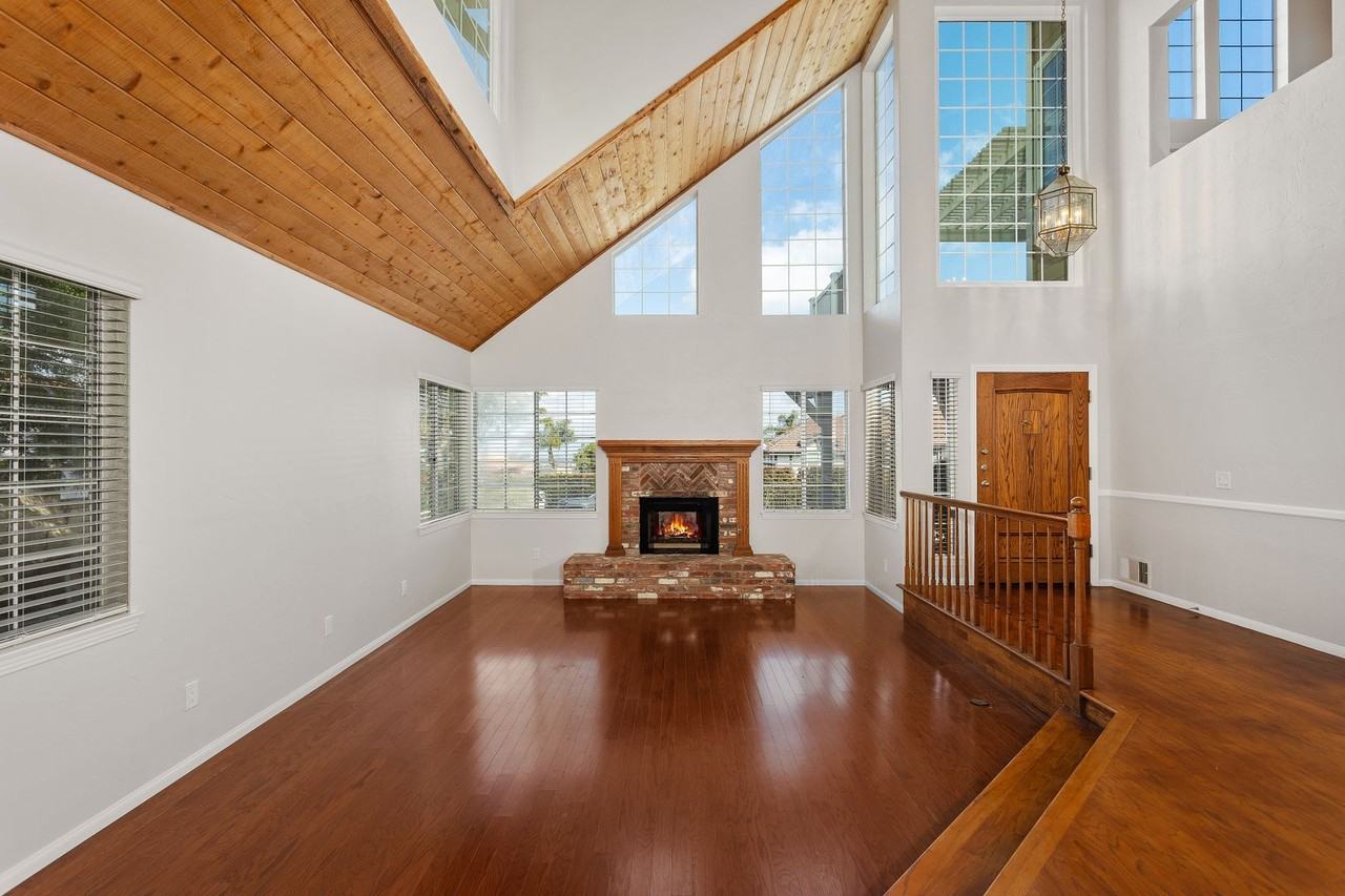 2727 Argonauta St - Photo 3 of 27