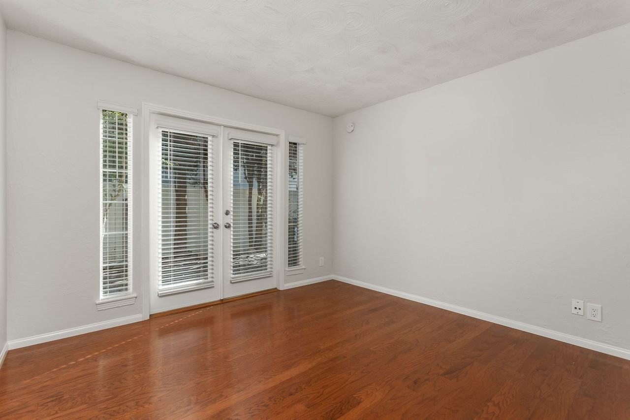 2727 Argonauta St - Photo 7 of 27