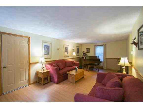 1 Jessica Ln - Photo 2 of 33