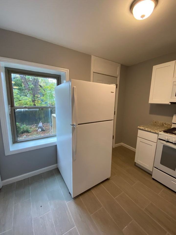 70 Johnston St - Photo 2 of 10