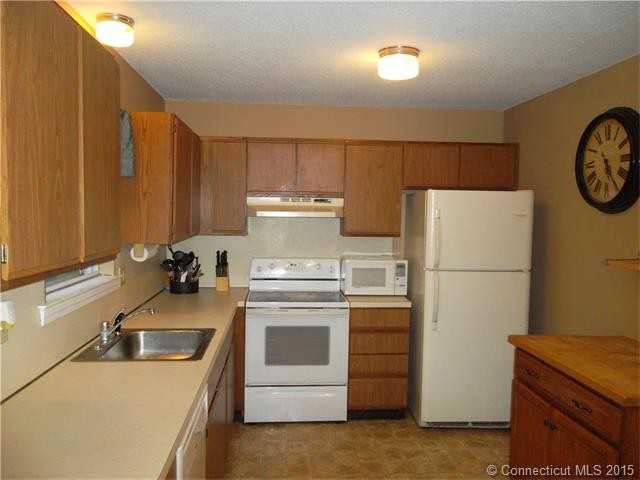 122 Milford St Exd #C5 - Photo 3 of 9