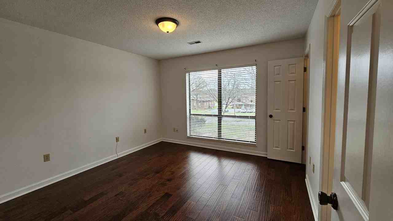 1426 Montvale Station Rd - Photo 6 of 8