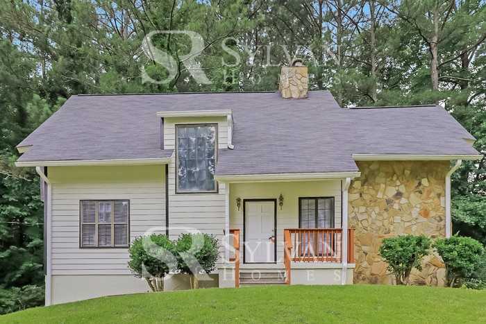 7185 Stonecreek Dr - Photo 2 of 16