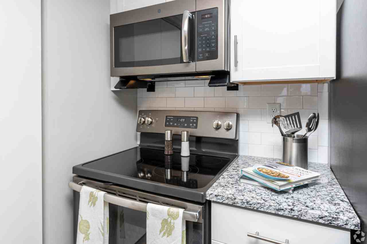 Sova - Photo 6 of 43