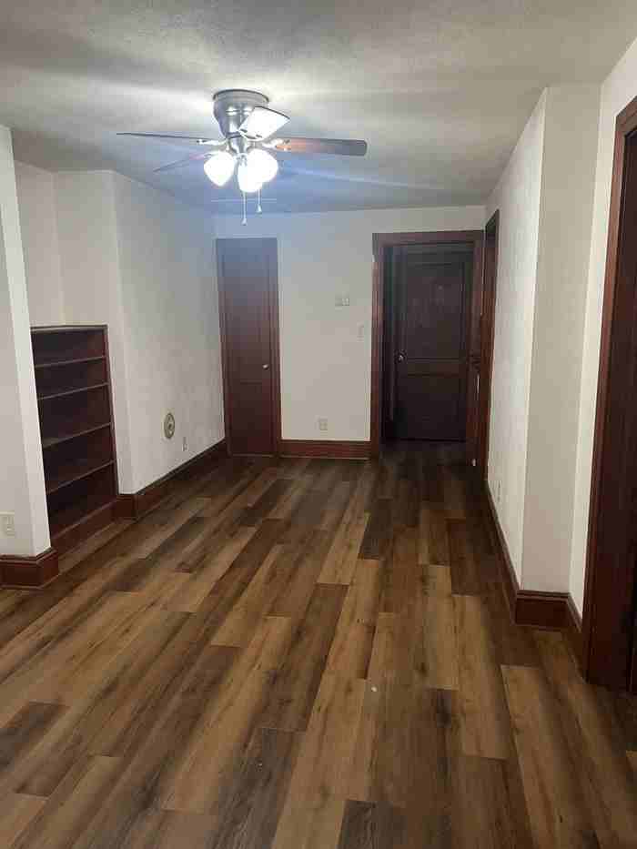 828 Madison St - Photo 2 of 7