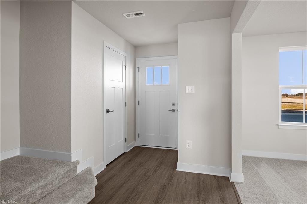 101 Sandra Rd #NA - Photo 3 of 18