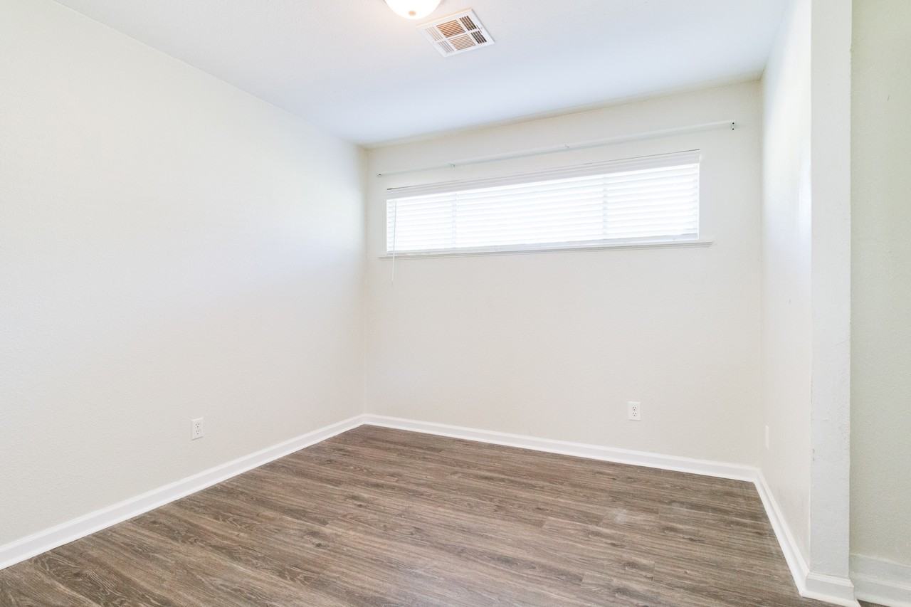 611 Dutton Dr #NA - Photo 2 of 15