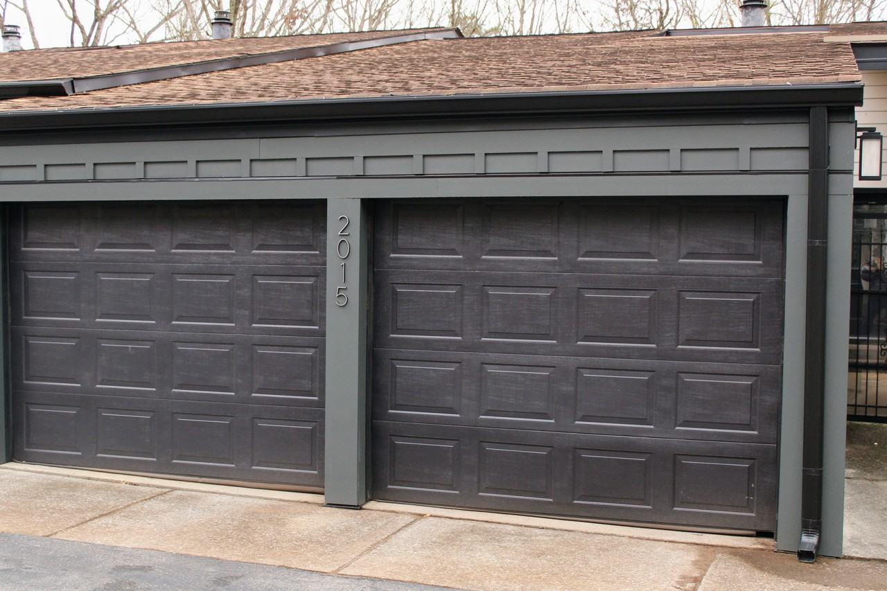 2015 Cherokee Bluff Dr #2015 - Photo 2 of 32