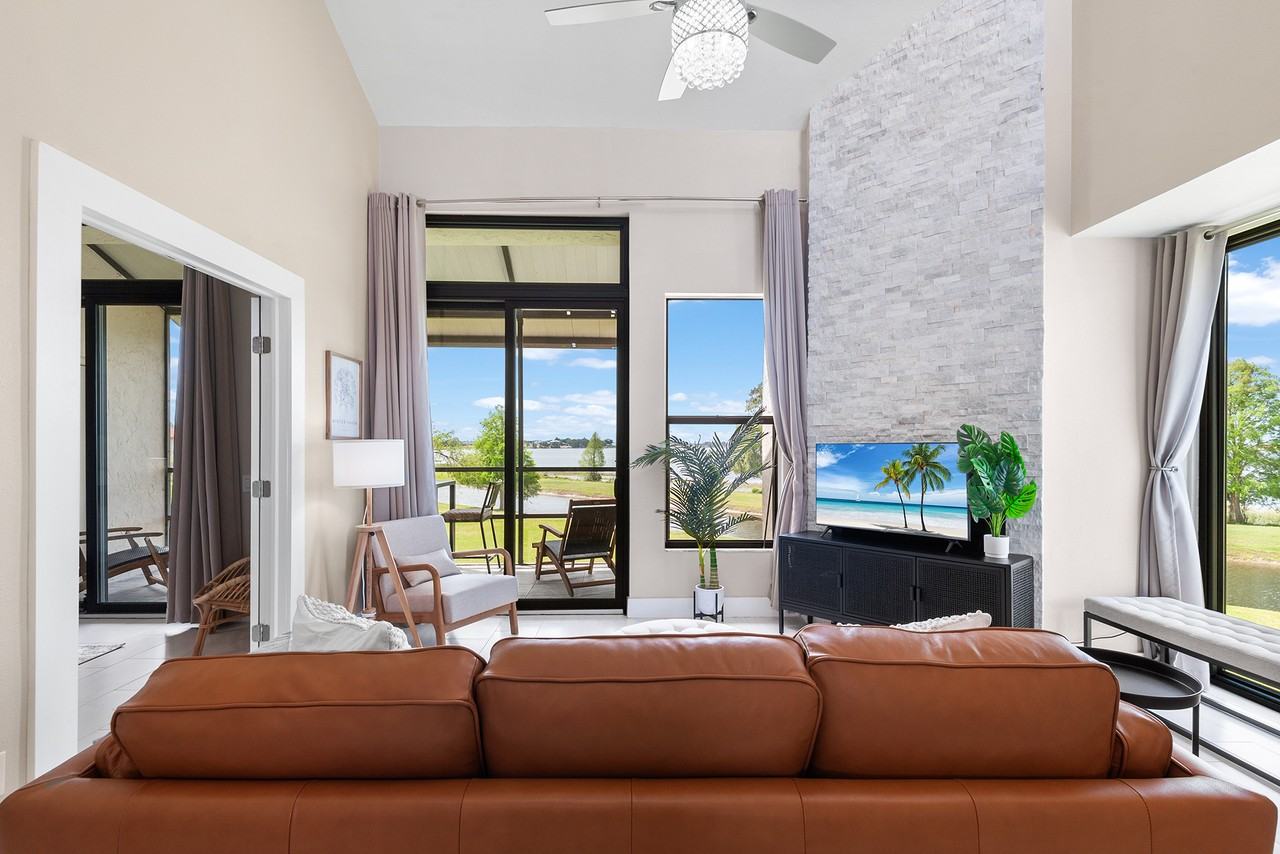 607 Sweet Bay Cir #607 - Photo 3 of 33