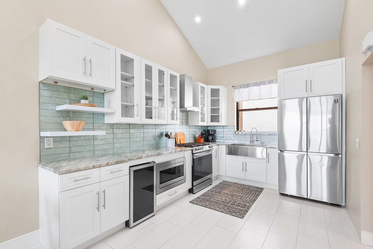 607 Sweet Bay Cir #607 - Photo 6 of 33