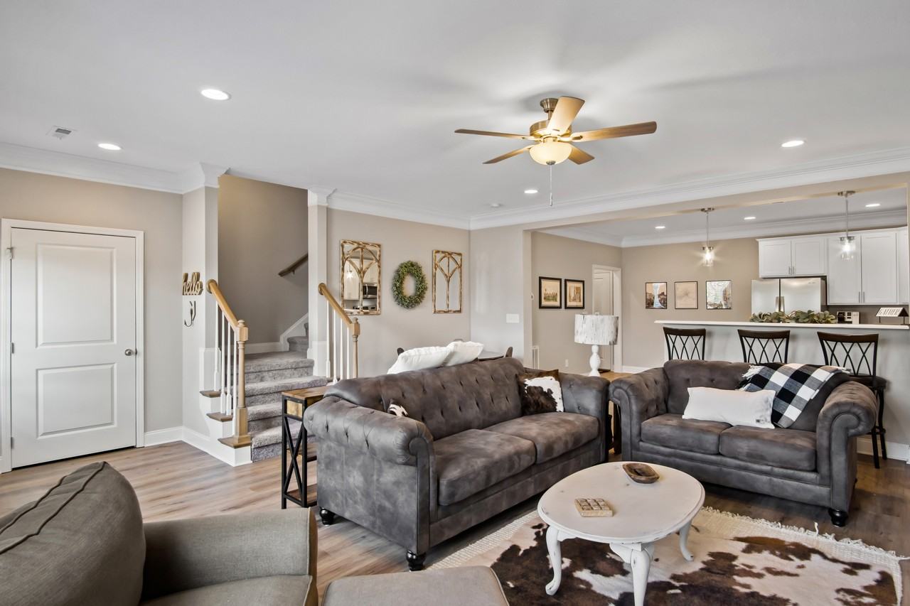 274 Broadberry Ave #NA - Photo 2 of 50