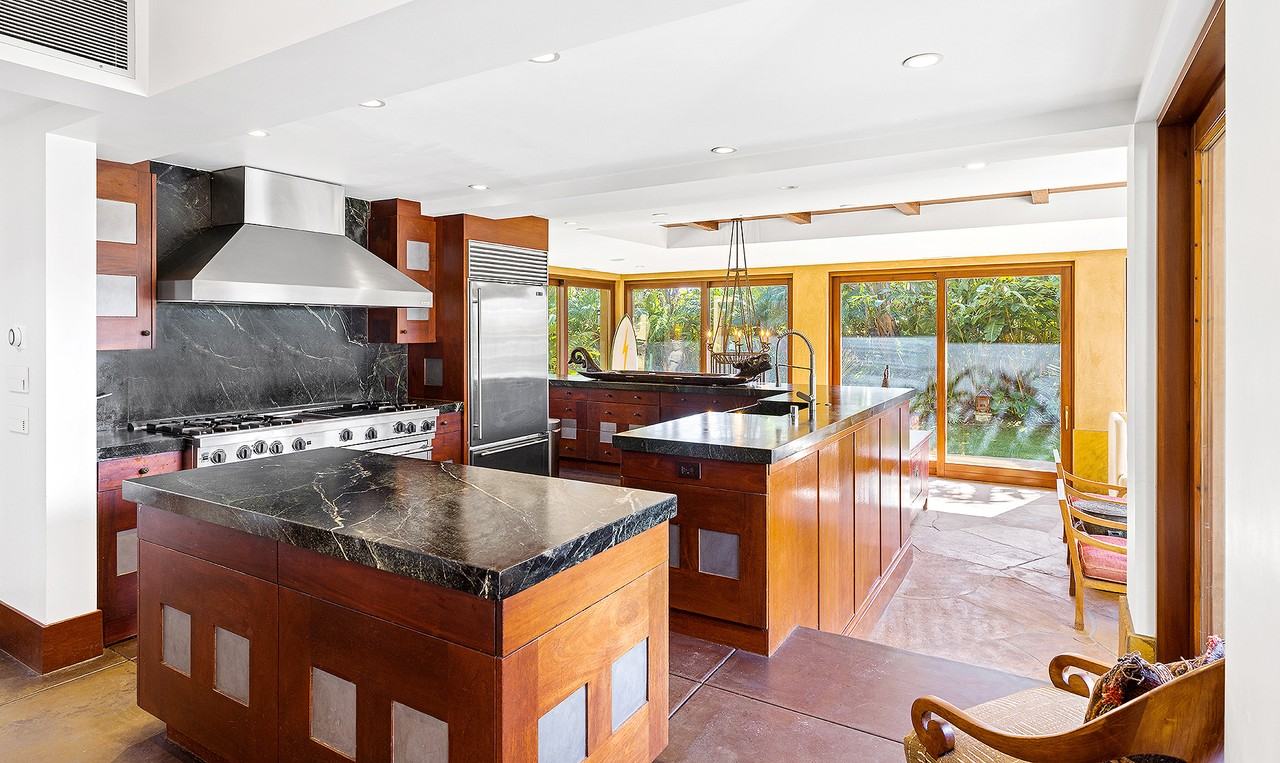 125 Irvine Cove Ct #NA - Photo 2 of 27