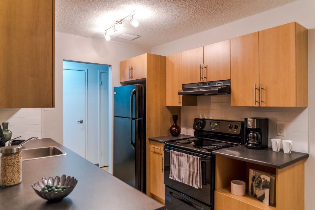 Owen Apartments - Photo 3 of 19