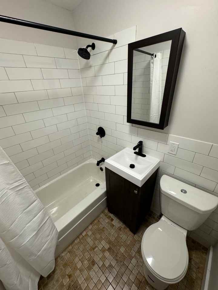 257 Essex Street7 #07 - Photo 3 of 10
