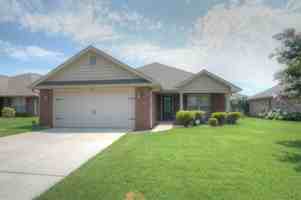 featured image of 239 Healey Dr #1